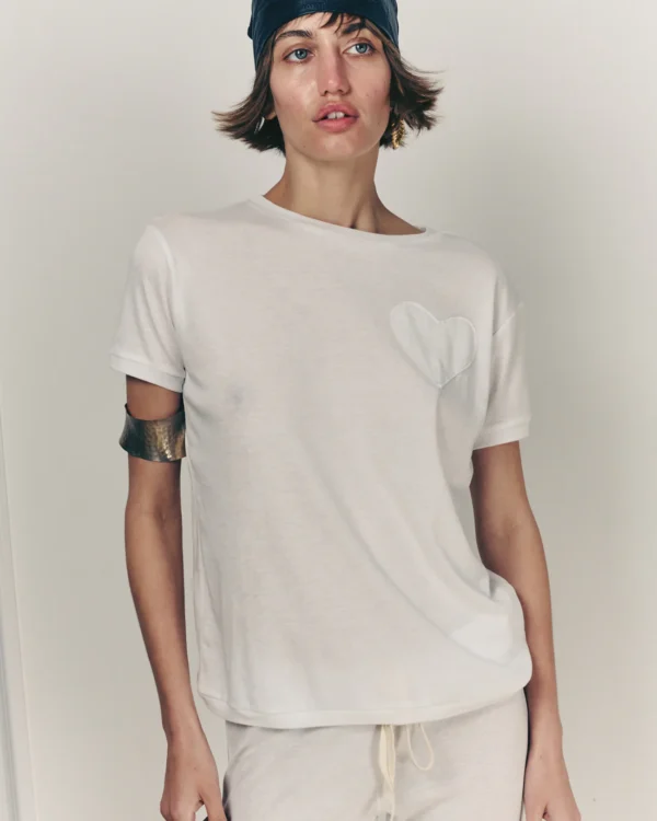 ⁦CHAMP HEART TEE WHITE⁩ – תמונה ⁦3⁩