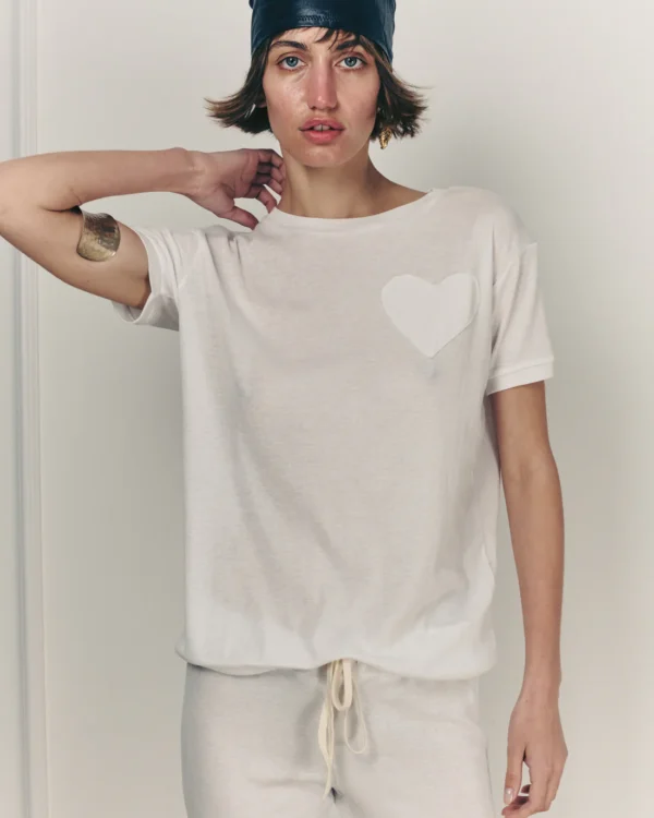 ⁦CHAMP HEART TEE WHITE⁩ – תמונה ⁦4⁩