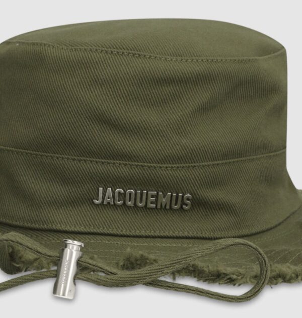 ⁦כובע באקט לה בוב JACQUEMUS⁩ – תמונה ⁦2⁩