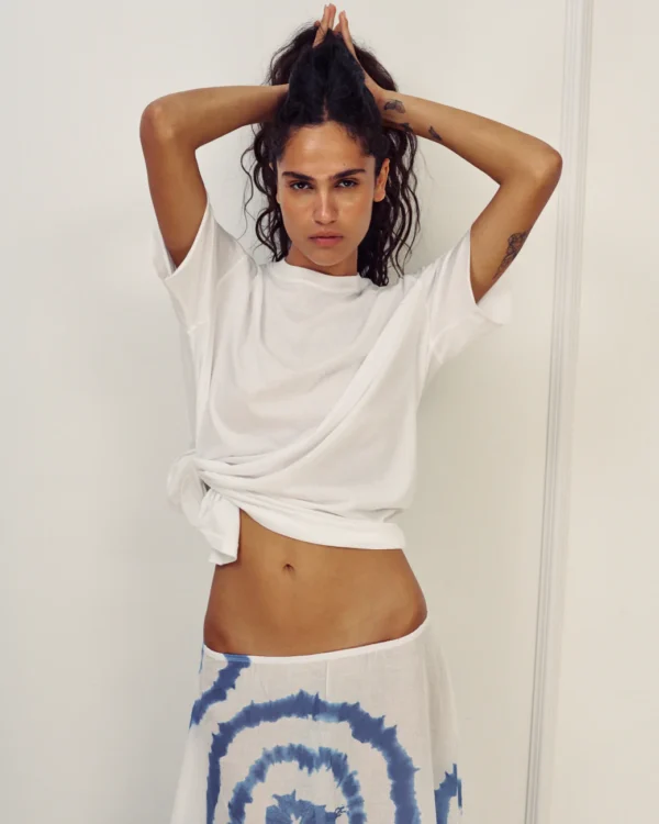 ⁦ANNIE WHITE TEE⁩ – תמונה ⁦4⁩